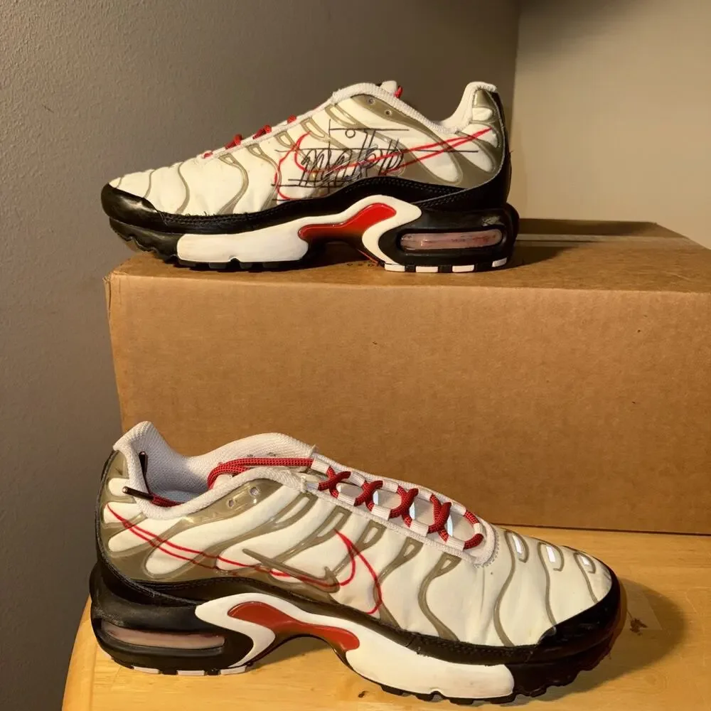 Nike Air Max Plus Script Swoosh Size 6.5Y 8 Women